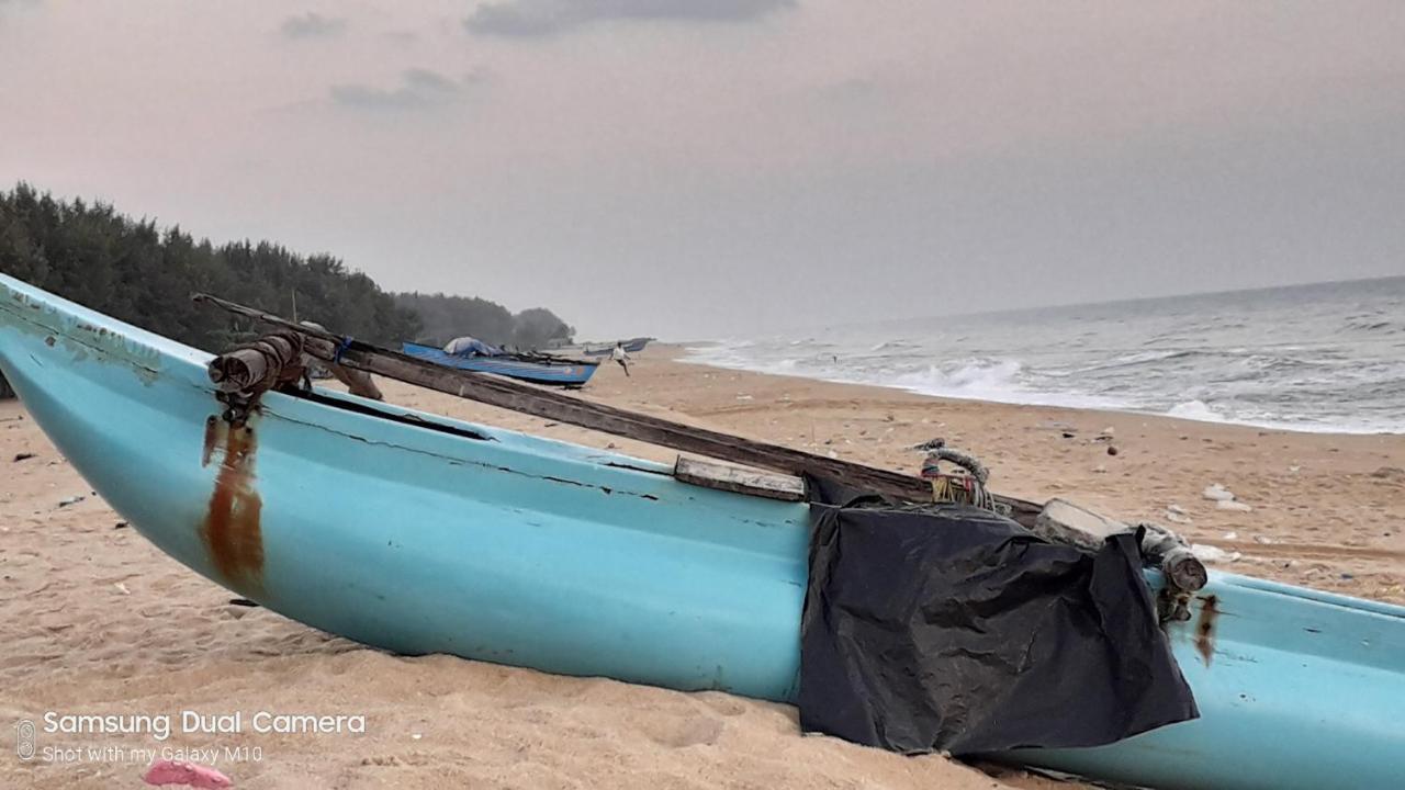 Dero Beach Holiday Home Batticaloa Eksteriør billede